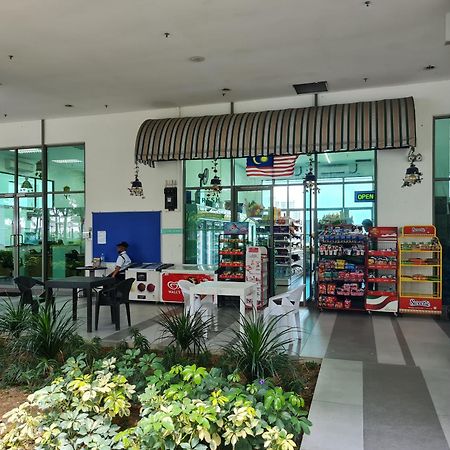 Hideaway At Cybersquare Apartment Cyberjaya Exterior foto
